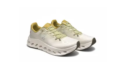 On Running Cloudtilt Sand Cream Shoes
